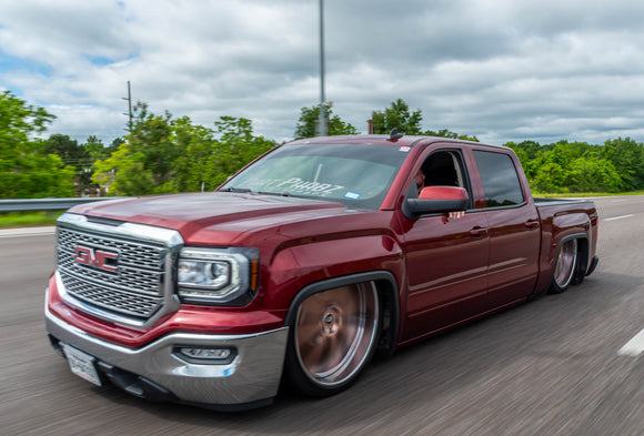 Chris and Manni and their Phat Phabz Bodydropped GMC